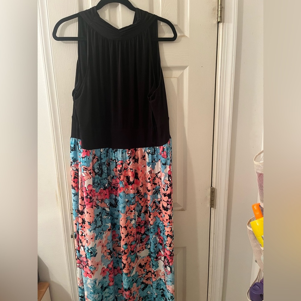 18W Classic Woman Black and Floral Maxi Dress